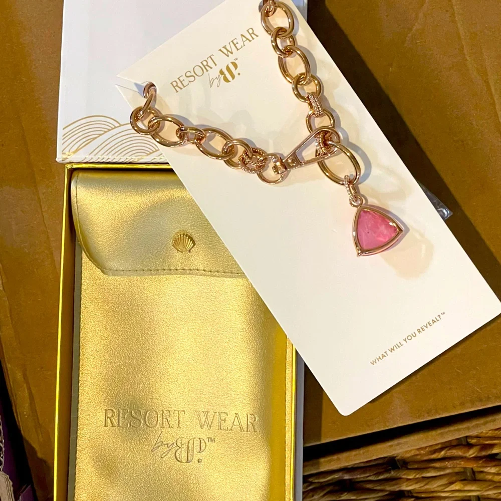 🆕 BOMB PARTY - Resort Wear - The Coral Luna Necklace - Pink Topaz - Rose Gold - Picture 4 of 8